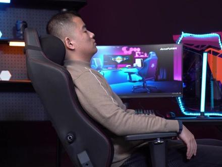 傲风电竞椅 猪坐都不挤#电竞房 #电竞椅 #平安团圆年