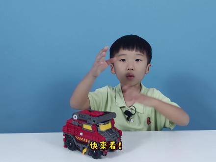 益智变形汽车玩具,盟卡车神元珠宇宙 #男孩玩具 #变形玩具 #益智玩具
