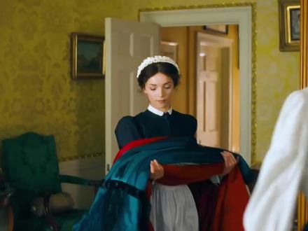 《一个真正的女人》5:女仆艾玛靠能力获得庄园“新女主人”信任 #一个真正的女人 #英剧 #影视解说 #新剧推荐 #爱情