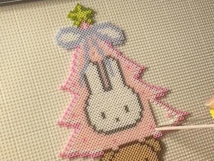 米菲兔圣诞树 ྀིꔷ ༝ ꔷ 🎄₊*.❅・
#米菲兔 #拼豆 #拼豆图纸 #拼豆教程#创作者扶持计划 @抖音小助手 @抖音创作小助手