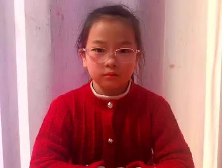 过山车系列最后一期来啦!12号选手的卡纸过山车制作教程详细,可操作性很强哟!想学的小伙伴可以照着就能做,加油👏#认真学习的孩子 #科学实验 #日常分享 #课堂随拍 #动手动脑