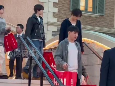 孩子们不语,只是一味马喜达~ #tws #张元英 #RIIZE #NCTWISH #THEBOYZ