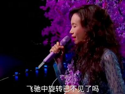 这世界上的人非常多,然而生活快乐的有很多,生活困苦的人也有很多,我们不要跟别人去比较,要勇敢的做自己,让自己变得更优秀,世界上有很多的人,我们只是沧海中的一粟,所以说我们也要努力的奋斗,让这个世界变得更美!