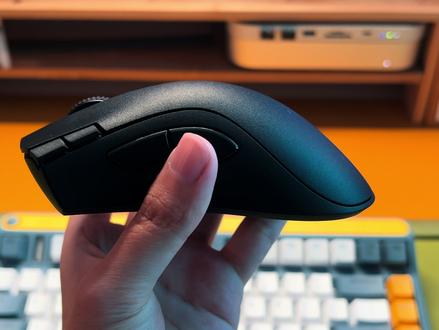 300元价位新标杆?雷蛇炼狱蝰蛇V2X新品首发体验!