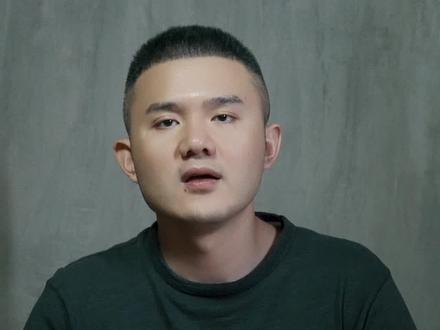 警察下班之后可以穿警服吗?
#警察 #警服 #嘉兴律师 #抖来学法 #抖来学法2023