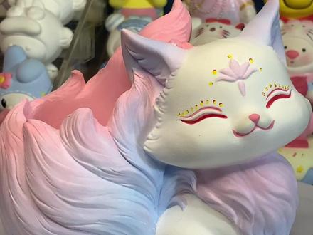 渐变色九尾狐笔筒石膏娃娃来咯#九尾狐石膏娃娃#九尾狐 #石膏娃娃