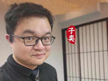 一周双冠,第五次夺冠!太刺激了!恭喜张雪团队!恭喜德比斯!五冠定义中国赛车新征程!#张雪机车第五冠#张雪机车#中国赛车#中国速度#冠军