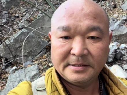 野马在一个多月没白跑,终于找到光辉了光辉了,你和你的爸妈还有姐姐可以回家了!