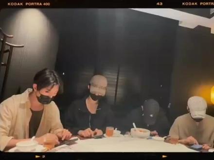 Desire4曼谷首次合体演唱会~抢票Vlog🎬~
“剁饺子馅”也木有抢到票~期待演唱会~
#黄星 #邱鼎杰 #D4 #曼谷演唱会