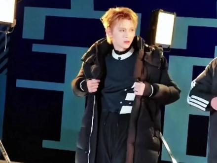 勇敢狗狗 跳水king#何浩楠 #宇宙闪烁请注意