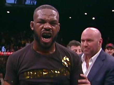 #ufc历史上的今天 7年前今日,骨头🆚DC!MMA史上最为著名的恩怨大战之一兑现!