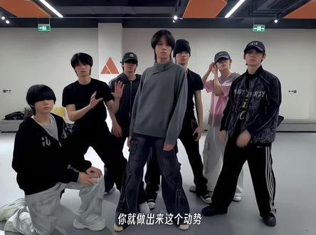 “倒吧 摔了我负责”#橹穆 #哥狗