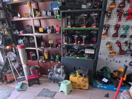 真有爷们能拒绝得了打螺丝的“滋滋”声吗 #闭眼修工具 #第一视角 #青年创作者成长计划 #大有工具 #大有锂电钻