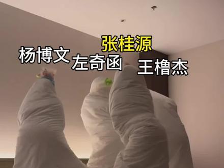 《我的醋小狗》Part8
“是谁家的哭包醋小狗呀⌯・3・⌯ಣ”
(完结啦完结啦)
(原谅我实在整不出桂桂哭哭的语气)
#象限组#桂橹#奇文#ai文学创作