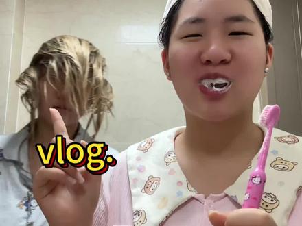 今天开班猜猜你们化妆师学姐在干嘛 #化妆vlog #学化妆认准曼亚 #化妆学校在校生 #曼亚化妆学校