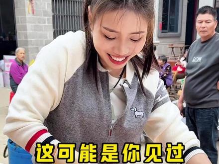 这可能是你见过醉潇洒的杀鱼手法 这可能是你见过醉潇洒的杀鱼手法#起鱼鳞技术 #杀鱼高手 #下乡做鱼生 #同款小刀