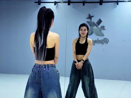 #我们站着就是理由 #背面口令分解 #一学就会#最潮广场舞 #热门音乐 @新星@ @抖音小助手 @抖➕上热门