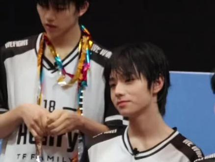 神能驾驭任何发型~#王橹杰#湿发#TF家族运动会