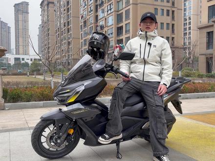 不到1.1万的无极SR150R市区油耗测试 50%市区50%快速路,时速60-80左右。#无极sr150r #无极sr250gt #踏板摩托车 #摩托车测评 #无极sr150gt