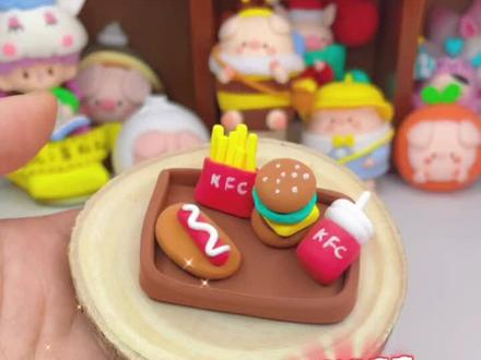 今天中午吃什么,来个汉堡套餐吧,我最喜欢薯条🍟啦#超轻粘土手工 #抖出知识点 #萌知计划 #抖音青少年 #艺术分享官 #手工制作 @DOU+小助手 @抖音青少年