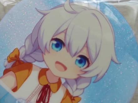 好耶!是爱莉充电宝
#崩坏3 #爱莉希雅 #周边