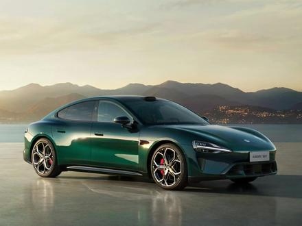 小米官宣了新su7的最后一个颜色 靛石绿,同时也官宣了新su7将在本月提前上市。作为选满全套配置的老SU7车主,后面我会专门出一期超实用的选配攻略,记得关注我,别错过!#我和我的小米汽车 #新一代小米su7 #汽车资讯 #小米车主
#创作者流量扶持计划