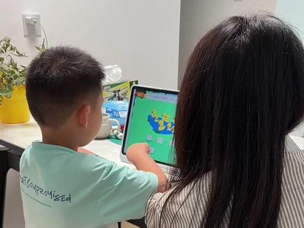 孩子有兴趣学习,我也可以少操心啦,不需要选学习机挑花眼,小猿学习机很靠谱#小猿学习机#超级学练一体机