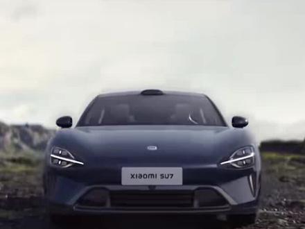 #小米 得罪谁了? 被#陈震 拉踩#凯迪拉克 暗讽,是无端被黑还是漏洞百出#雷军 #小米su7 #车评人