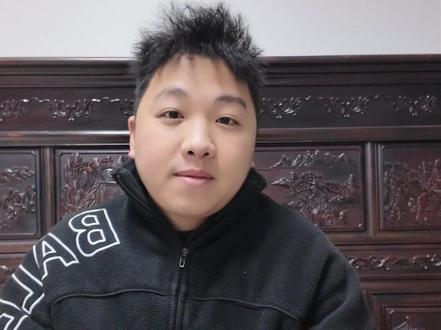 今天普涨开心吗 #实盘记录 #润泽科技 #信维通信 #A股