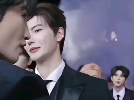 #以太 #王林 库卡一 强Q联合,完美登对;感情到位,甜度F倍,肢T交汇,默契干脆 以王情深磕的嘴角就没下来过😍#以王情深 #龙浩天团队 #直播