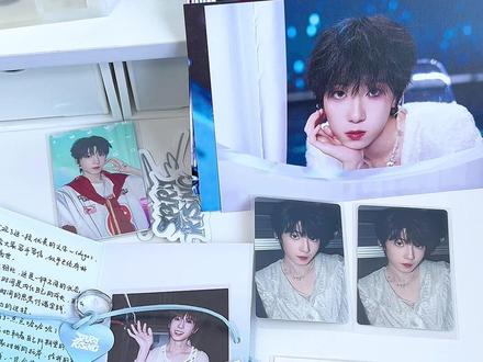 博文肆意少年开箱/本羊妈嘴都快笑歪了!!!
宝宝你美!!!两份给两张梦情这样的好事下次还要!
@DOU+小助手
#杨博文 #周边开箱 #肆意少年