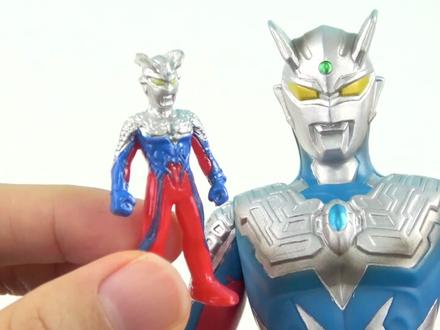 奥特曼迷你怪兽奇趣蛋变形蛋