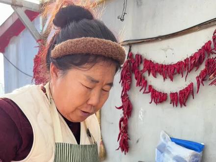 看看俺老婆婆做的蒜香鱼真是嘎嘎好吃呀!#记录我的农村生活