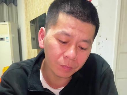 #外国媳妇 嫁来中国我最庆幸的就是遇 见了我老公 #普通的饭菜都是家的味道#记录出租屋真实生活 #热门话题