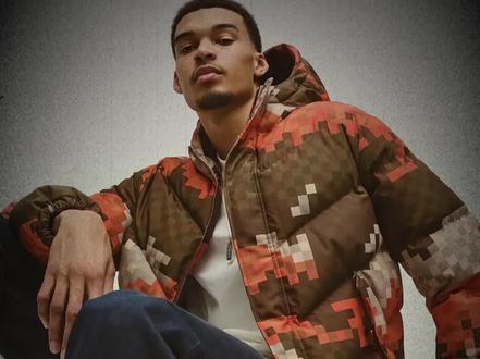 最强武僧!文班亚马职业生涯首次替补出战!险胜雷霆!雷霆109:111马刺#完整体雷霆 #马刺vs雷霆 #文班亚马复出 #NBA杯半决赛! #马刺战胜雷霆!