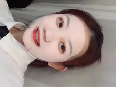 #美到巅峰是什么样 我们现在正在敷面膜