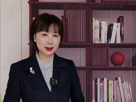 请客吃饭,点菜要注意这几个行为细节#女性成长 #职场 #礼仪#用餐礼仪 @DOU+小助手 @抖音小助手