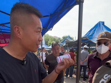 来个小兄弟换蝈蝈 #vlog日常 #传统文化 #鸣虫文化