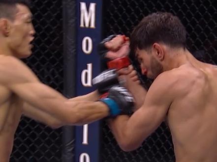 2022年最疯狂的翻盘之一!苏木带腿伤作战直至力竭,施奈尔临阵不退笑到最后!#UFC