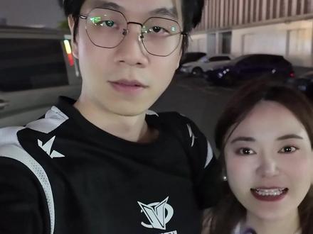 新鲜感就是和旧人做新事:给男朋友做了新发型#相亲 #情侣
