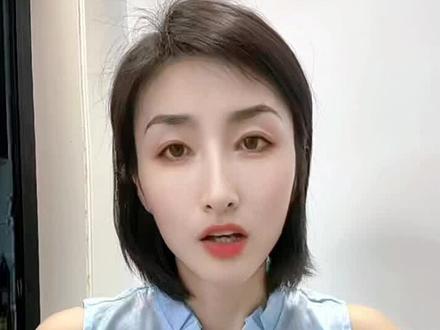 文科生选专业有哪些好的推荐呢?如果你现在还没有任何头绪,那我推荐你这四个专业一定要好好考虑。#志愿填报 #高考志愿 #专业报考 #文科生