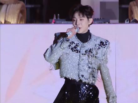 【高迪】万岁山现场喊麦三部曲片段 #高迪 #万岁山江湖音乐节 #万岁山武侠城 #高迪来攻打万岁山了 #来万岁山和高迪同台喊麦