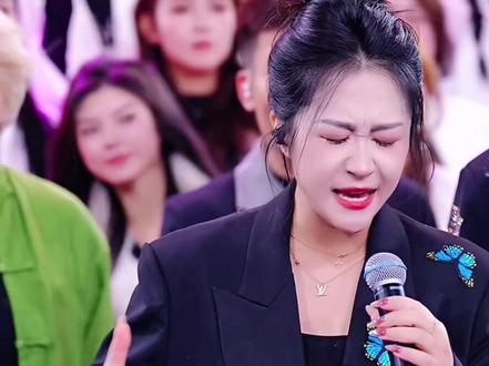 艾米尔受邀木森大舞台演唱《悟空叹》
#艾米尔 #232 #木森大舞台 #才艺主播