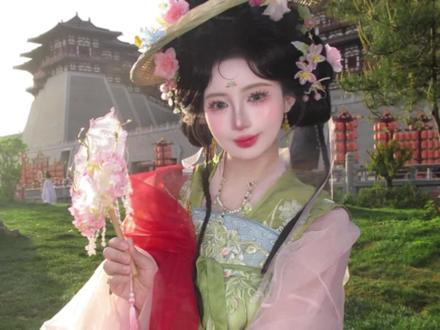 适合小个子小圆脸做的妆造《斗笠小唐风》姐妹们可以参考一下哦#汉服妆造#一定要做一次汉服妆造#洛阳汉服体验#汉服测评#斗笠小唐风