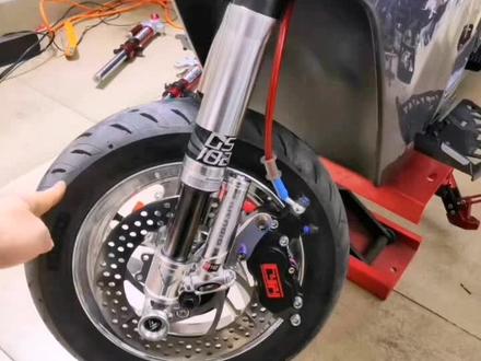 毕博士倒置前减震,GR102。效果比101好太多了。#毕博士前减震 #倒置减震