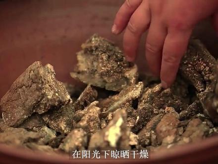 东北人最爱吃的大酱是如何制作的?#涨知识#大酱 #大酱制作 #手艺人 #纪录片