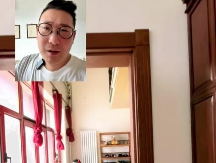 威爺的小院生活
@威爺 #老北京威爺 #沏壶高哒#四合院#日常vlog #日常#好着呢 #多少年的老规矩了 #鼻烟壶 这不是抄上了吗