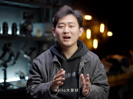 新手小白赶紧收藏📷Pocket3保姆级教程(3) 打开 DJI Mimo app 连接相机,拍好的素材在 app 里点下载图标就能导入手机相册。在 app 编辑界面找到水印选项,就能添加日期、拍摄地点、大疆 logo 等水印,样式和位置可以自由调整,给作品加上独特印记。美颜功能超贴心,选择要处理的视频,进入编辑界面找到美颜,磨皮、美白、瘦脸等参数,根据自己的喜好滑动滑块调整效果,让人物更加好看。此外,还能添加音乐、字幕、特效,音乐库里挑选适合的音乐,为视频增添氛围;字幕功能加上文字说明,让观众更好理解;特效让视频转场、画面更酷炫。
#大疆 #pocket3 #摄影教程 #vlog教程 #数码科技