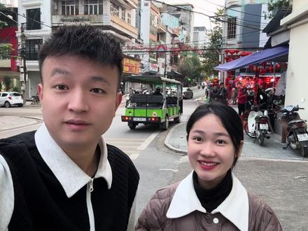 越南媳妇第一次回中国过年,准备50万去给中国公公婆婆买礼物! #越南媳妇 #越南女孩 #越南民间故事