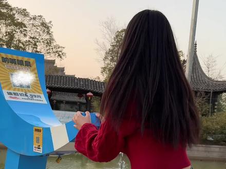 谁能比我滋的更高 #喊泉 #文静小女生社恐内向#女大学生